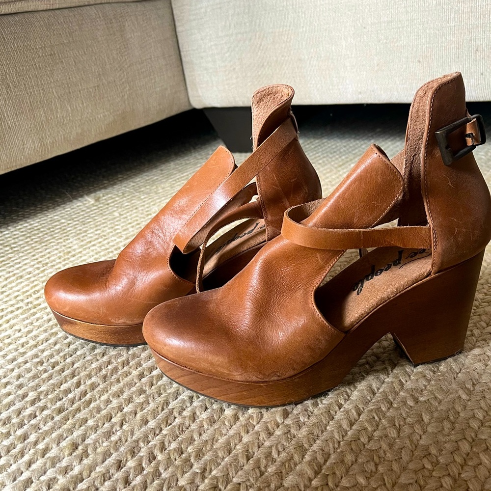 Free People Cedar Clogs